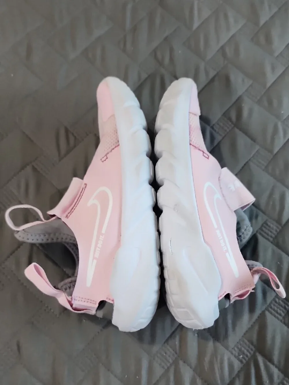 Nike Kids Pink Hook-and-Loop Slip-On Sneakers Size 12C